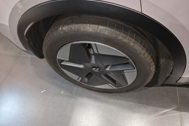 Used ONVO L60 2024 60 kWh Rear-Drive Version Right Rear Wheel Hub