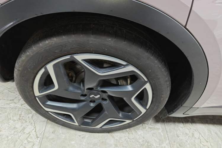 Used ONVO L60 2024 60 kWh Rear-Drive Version Right Rear Wheel Hub