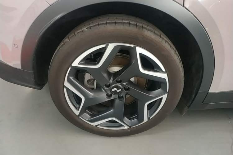 Used ONVO L60 2024 60 kWh Rear-Drive Version Right Rear Wheel Hub