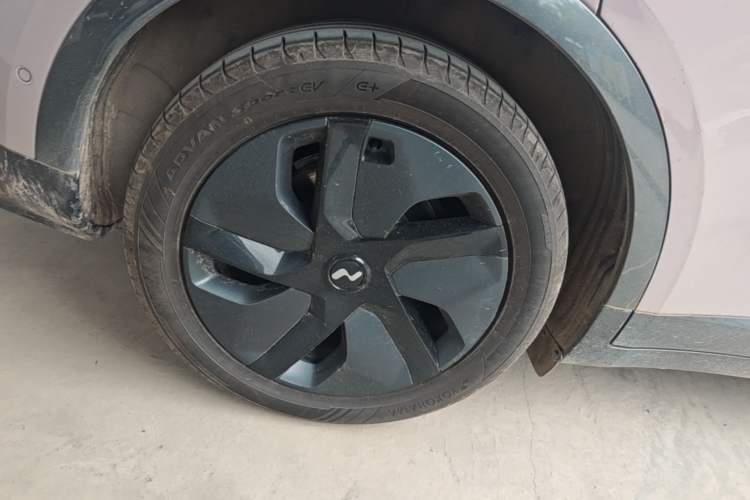 Used ONVO L60 2024 60 kWh Rear-Drive Version Right Rear Wheel Hub