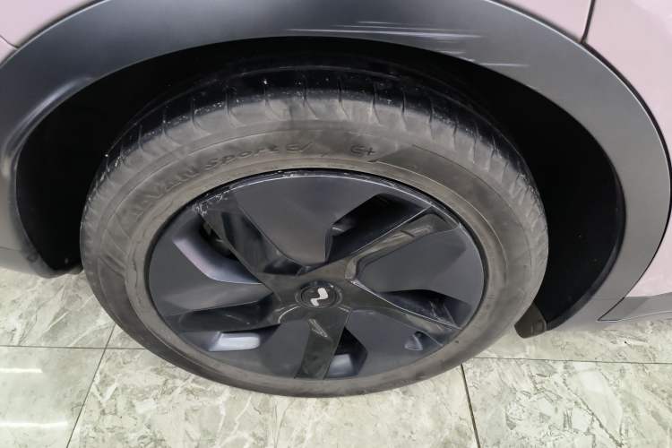 Used ONVO L60 2024 60 kWh Rear-Drive Version Right Rear Wheel Hub