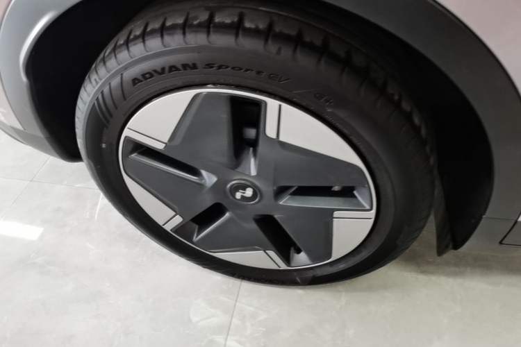 Used ONVO L60 2024 60 kWh Rear-Drive Version Right Rear Wheel Hub