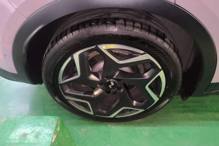 Used ONVO L60 2024 60 kWh Rear-Drive Version Right Rear Wheel Hub