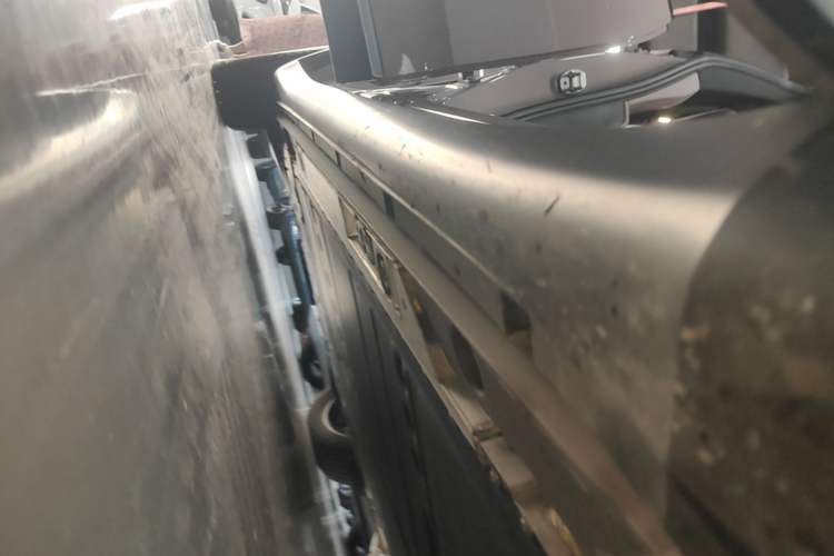 Used ONVO L60 2024 60 kWh Rear-Drive Version Right Side Sill