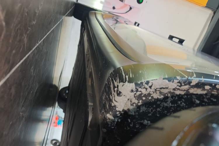 Used ONVO L60 2024 60 kWh Rear-Drive Version Right Side Sill