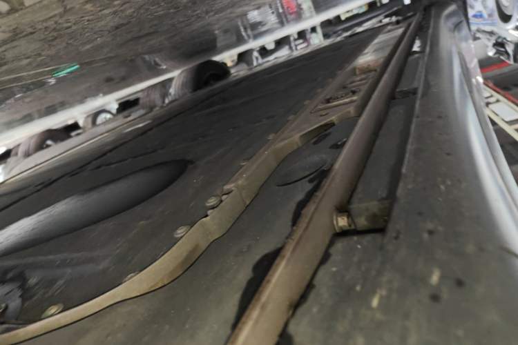 Used ONVO L60 2024 60 kWh Rear-Drive Version Right Side Sill