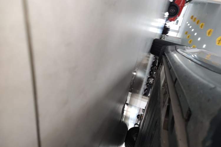 Used ONVO L60 2024 60 kWh Rear-Drive Version Right Side Sill