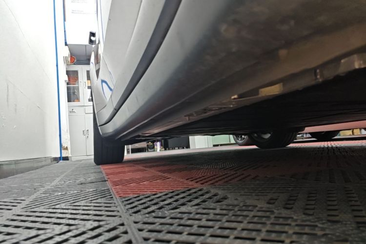 Used ONVO L60 2024 60 kWh Rear-Drive Version Right Side Sill