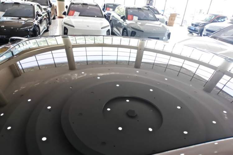 Used ONVO L60 2024 60 kWh Rear-Drive Version Roof
