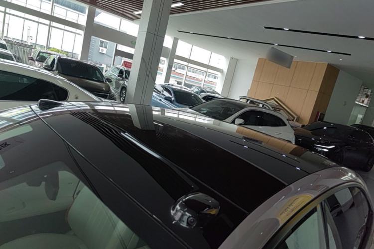 Used ONVO L60 2024 60 kWh All-Wheel Drive Roof