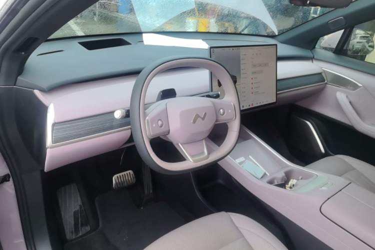 Used ONVO L60 2024 60 kWh Rear-Drive Version Steering Wheel
