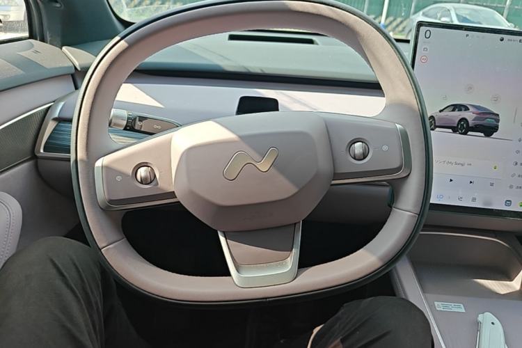 Used ONVO L60 2024 60 kWh Rear-Drive Version Steering Wheel