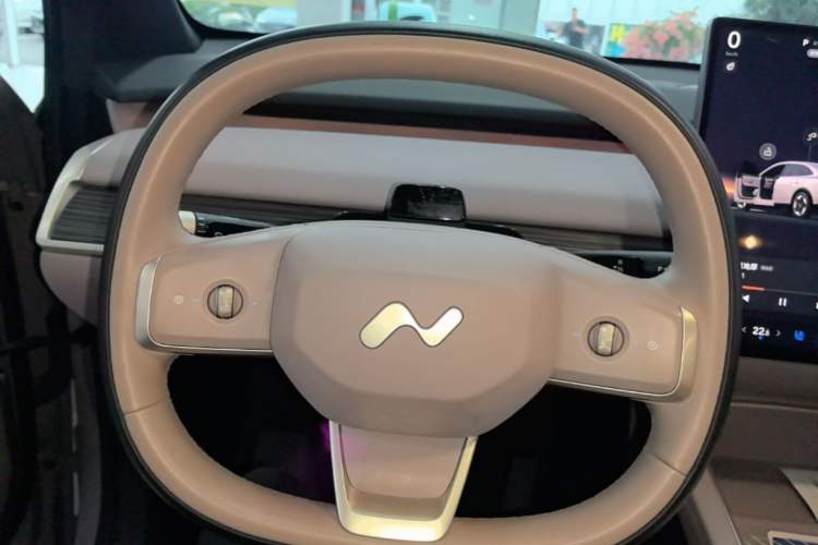 Used ONVO L60 2024 60 kWh Rear-Drive Version Steering Wheel