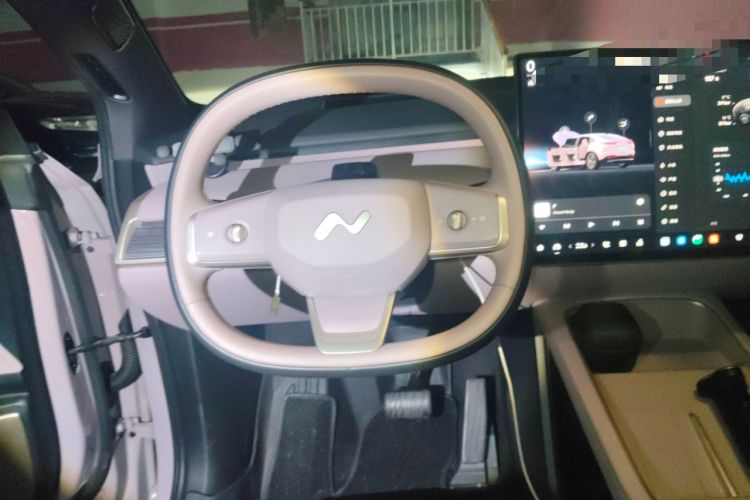 Used ONVO L60 2024 60 kWh Rear-Drive Version Steering Wheel