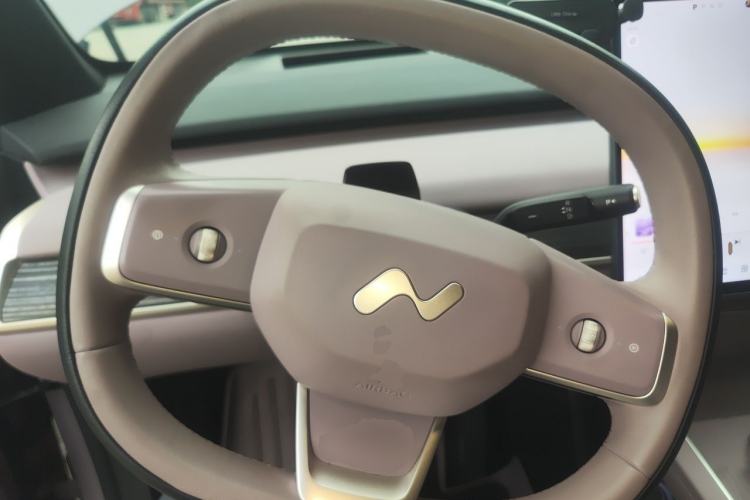 Used ONVO L60 2024 60 kWh Rear-Drive Version Steering Wheel