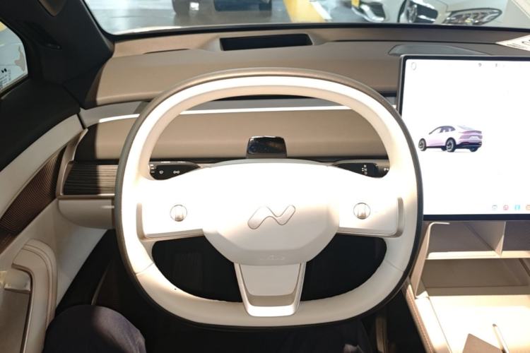 Used ONVO L60 2024 60 kWh Rear-Drive Version Steering Wheel