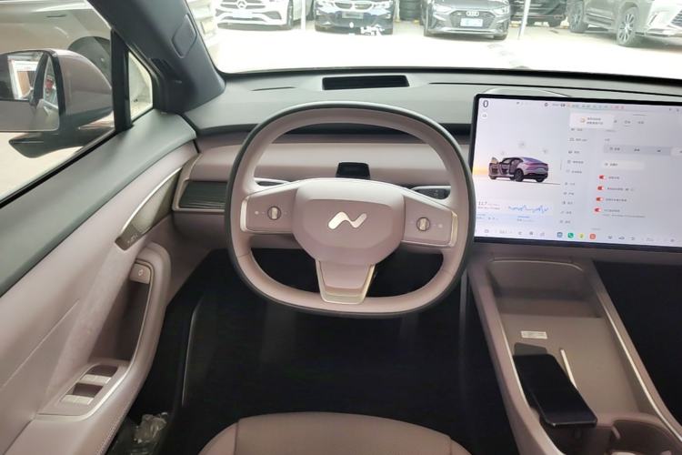 Used ONVO L60 2024 60 kWh Rear-Drive Version Steering Wheel