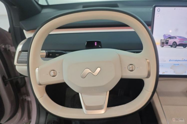 Used ONVO L60 2024 60 kWh Rear-Drive Version Steering Wheel