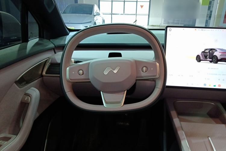 Used ONVO L60 2024 85 kWh Rear-Drive Version Steering Wheel