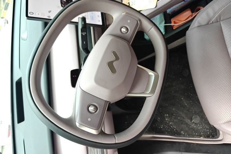 Used ONVO L60 2024 60 kWh Rear-Drive Version Steering Wheel