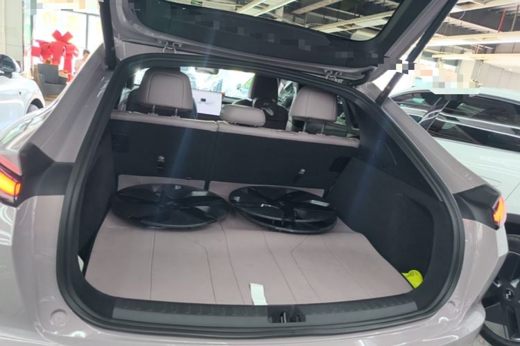 Used ONVO L60 2024 60 kWh Rear-Drive Version Trunk