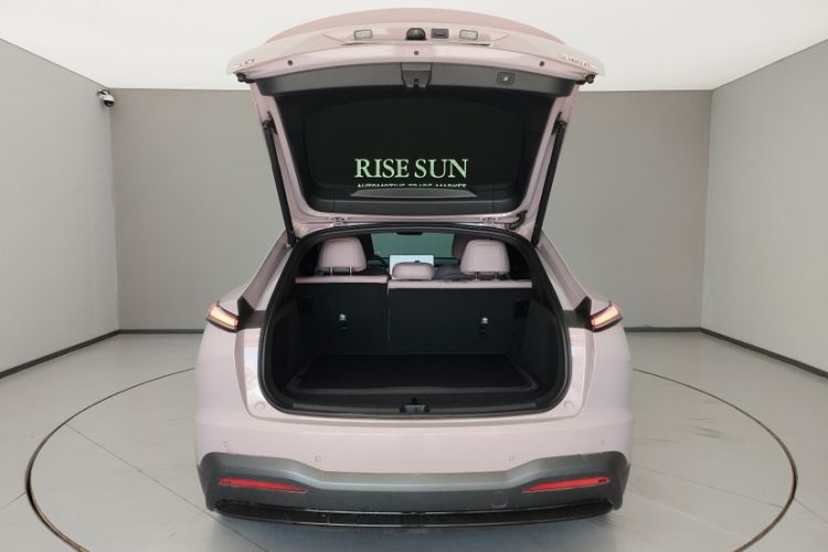 Used ONVO L60 2024 60 kWh Rear-Drive Version Trunk