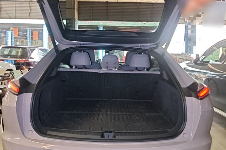 Used ONVO L60 2024 60 kWh Rear-Drive Version Trunk