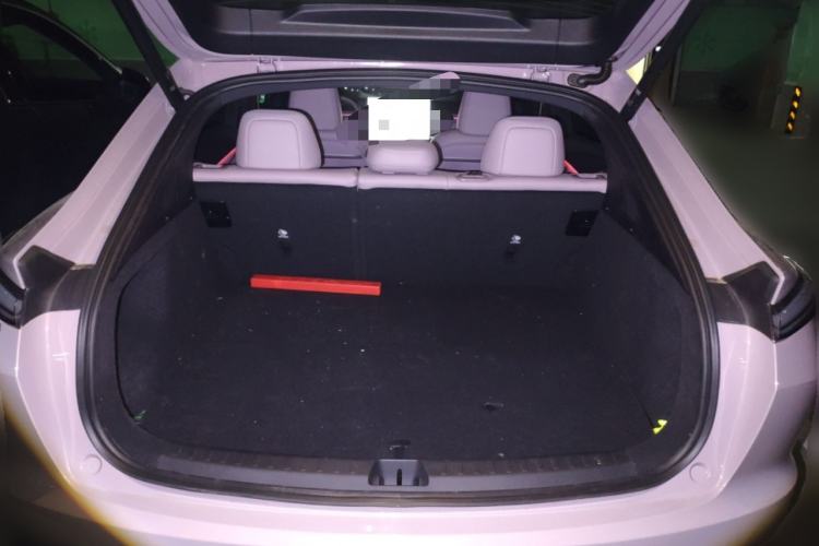 Used ONVO L60 2024 60 kWh Rear-Drive Version Trunk