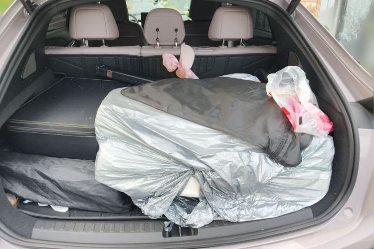 Used ONVO L60 2024 60 kWh Rear-Drive Version Trunk