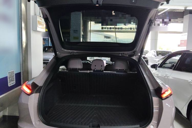Used ONVO L60 2024 60 kWh Rear-Drive Version Trunk