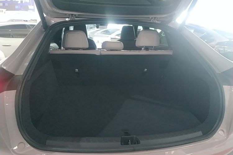 Used ONVO L60 2024 60 kWh Rear-Drive Version Trunk