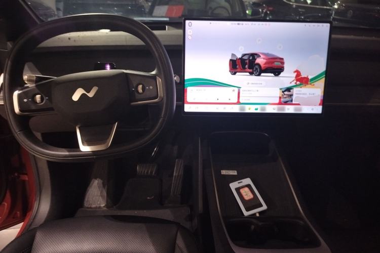 Used ONVO L60 2024 60 kWh Rear-Drive Version Center Console