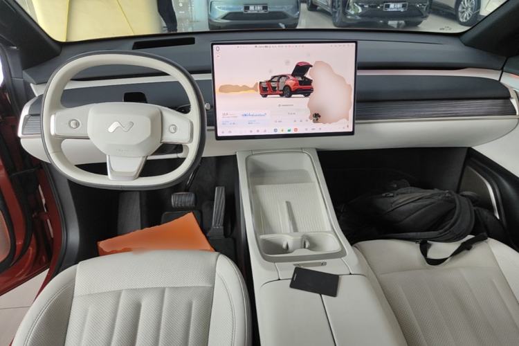 Used ONVO L60 2024 60 kWh Rear-Drive Version Center Console