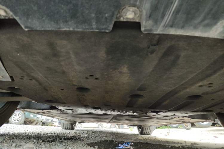 Used ONVO L60 2024 60 kWh All-Wheel Drive Chassis Front