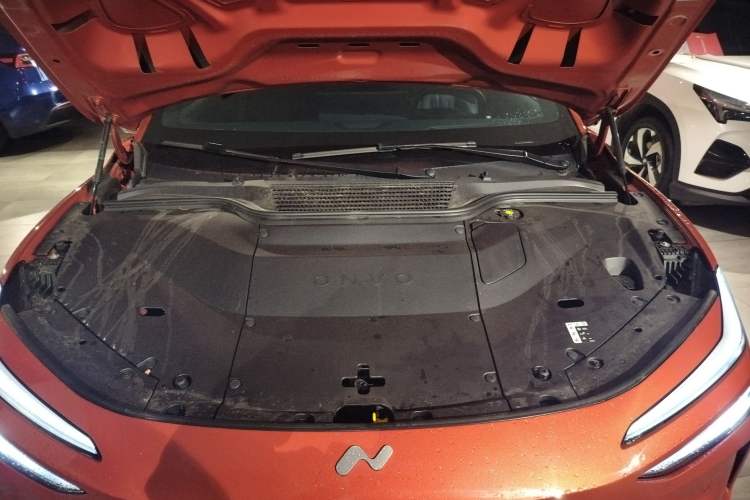Used ONVO L60 2024 60 kWh Rear-Drive Version Engine Bay