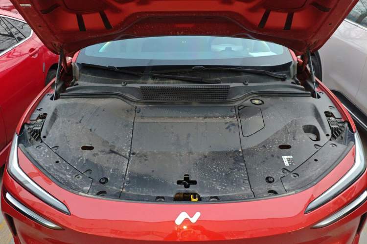 Used ONVO L60 2024 60 kWh All-Wheel Drive Engine Bay