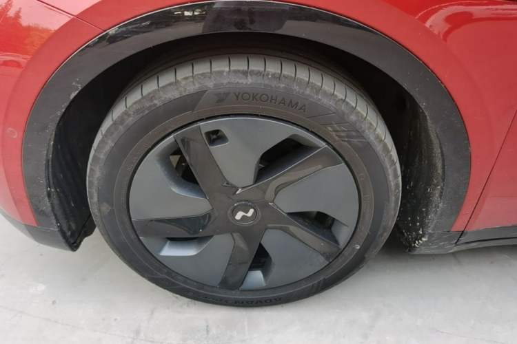 Used ONVO L60 2024 60 kWh Rear-Drive Version Exterior 4