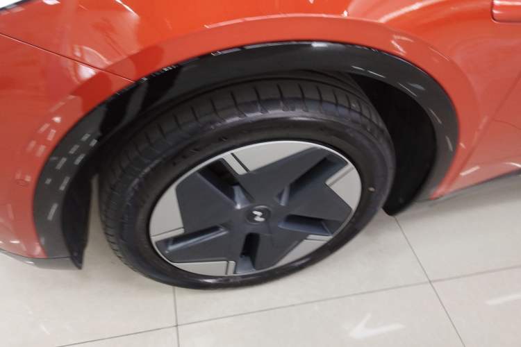 Used ONVO L60 2024 60 kWh Rear-Drive Version Exterior 7