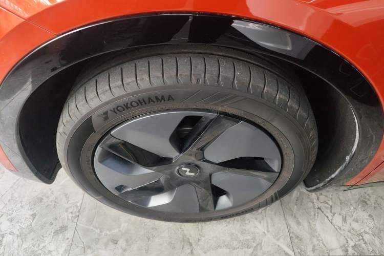 Used ONVO L60 2024 60 kWh Rear-Drive Version Exterior 7