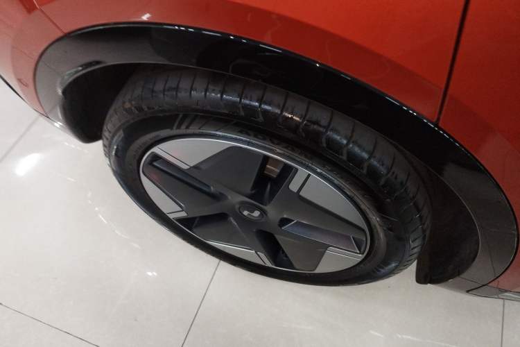 Used ONVO L60 2024 60 kWh Rear-Drive Version Exterior 8
