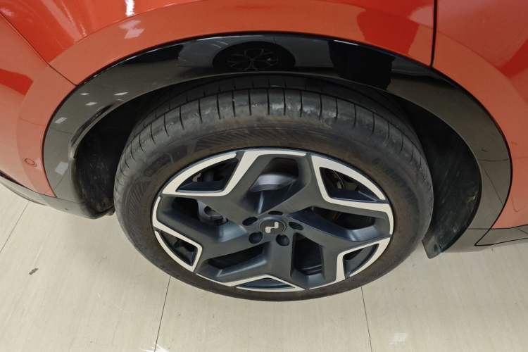 Used ONVO L60 2024 60 kWh Rear-Drive Version Exterior 8