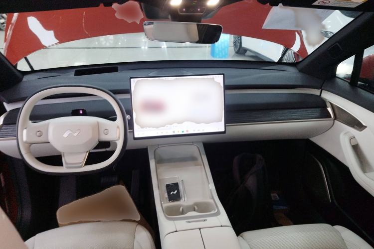 Used ONVO L60 2024 60 kWh Rear-Drive Version Interior 2