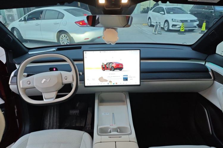 Used ONVO L60 2024 60 kWh All-Wheel Drive Interior 2