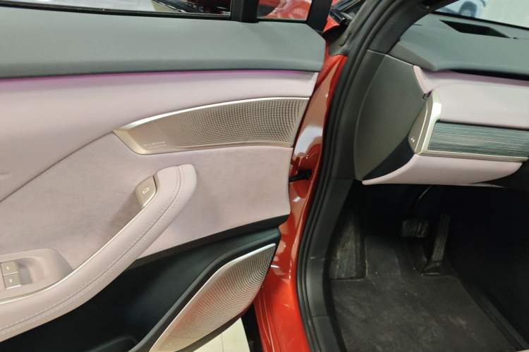 Used ONVO L60 2024 60 kWh Rear-Drive Version Interior 3