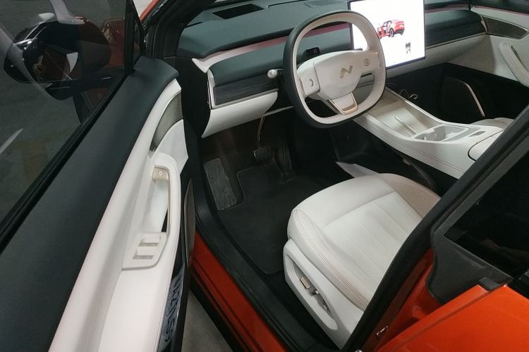 Used ONVO L60 2024 60 kWh Rear-Drive Version Interior 3