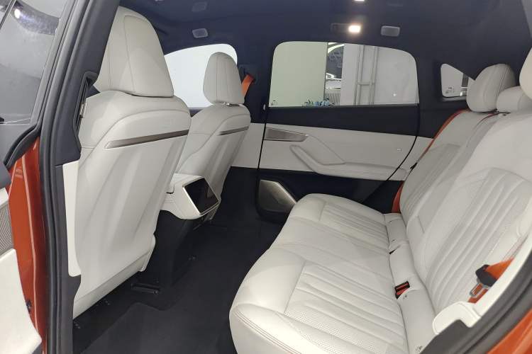 Used ONVO L60 2024 60 kWh Rear-Drive Version Interior 4