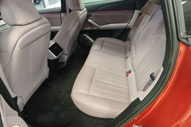 Used ONVO L60 2024 60 kWh Rear-Drive Version Interior 4