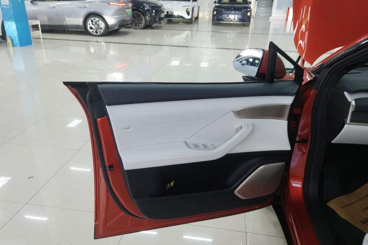 Used ONVO L60 2024 60 kWh Rear-Drive Version Interior 7