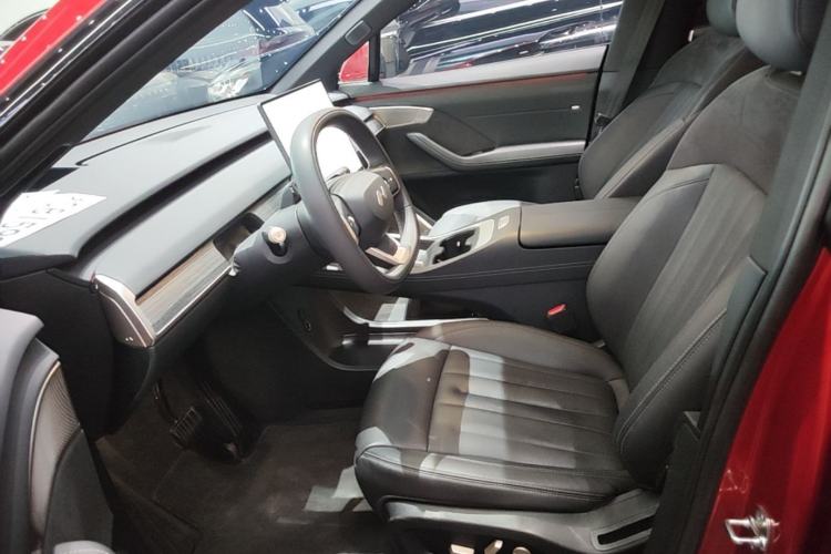 Used ONVO L60 2024 60 kWh All-Wheel Drive Left Front Seat