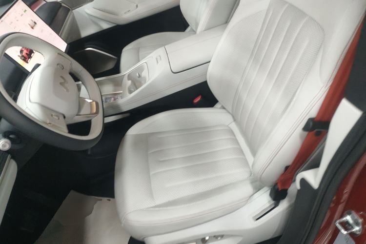 Used ONVO L60 2024 60 kWh Rear-Drive Version Left Front Seat